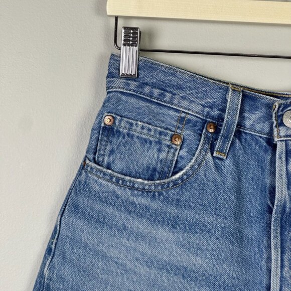 Levi's 501 Premium Denim Mid Thigh Luxor Street Shorts - Picture 4 of 14